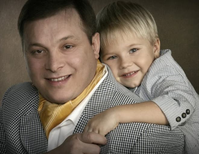 Андрей Разин с сыном