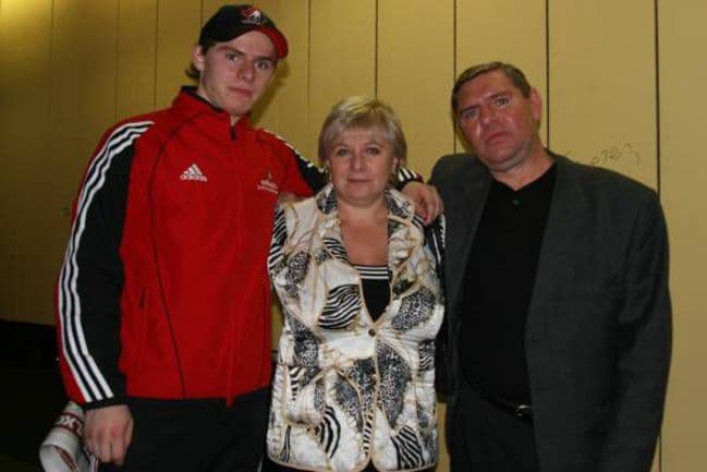 Владимир Крутов с семьей