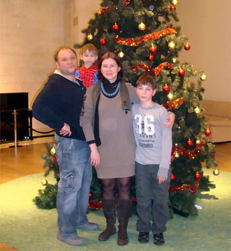 Юрий Степанов с семьёй