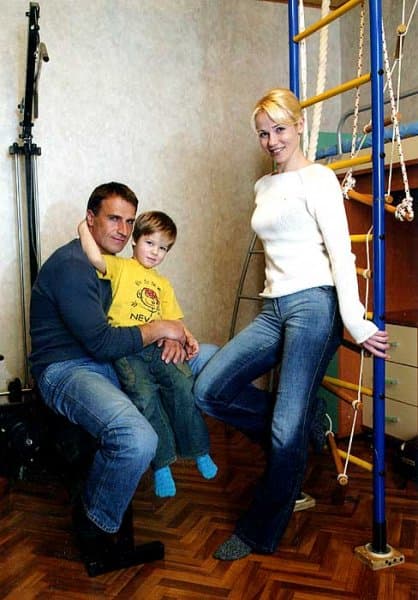 Александр Дедюшко с семьёй