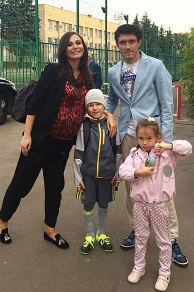 Инна Жиркова с семьёй
