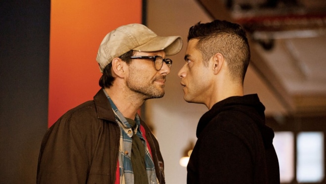 Кристиан Слейтер и Рами Малек в фильме «Мистер Робот»