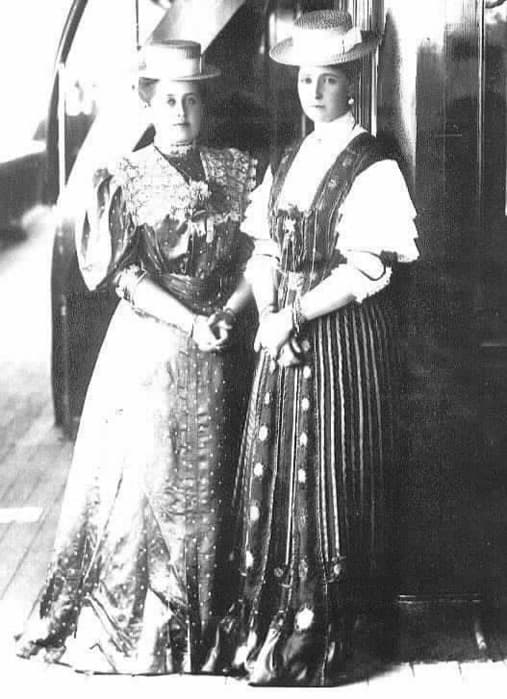Александра Фёдоровна и Анна Вырубова