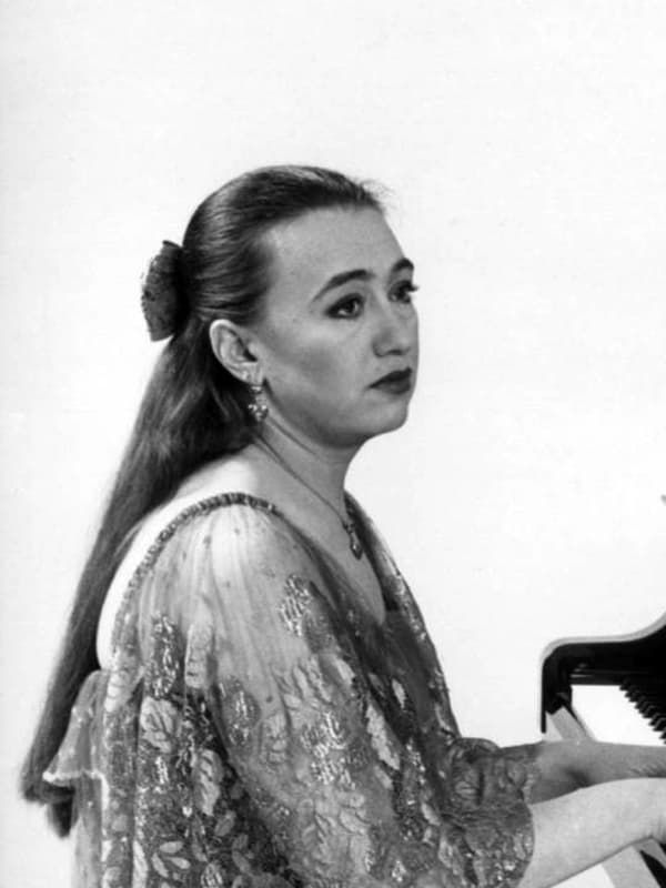 Пианистка Виктория Постникова