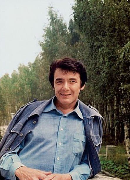 Юрий Гуляев