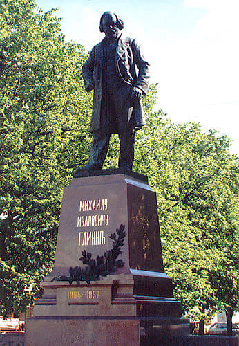 Памятник Михаилу Глинке