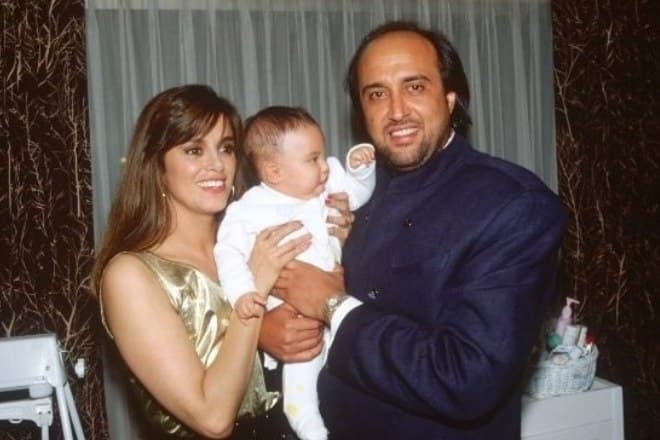 Лусия Мендес с первым мужем Педро Торресом и сыном Педро Антонио