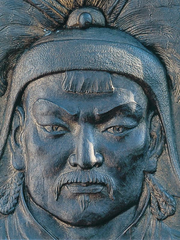 Барельеф Чингисхана