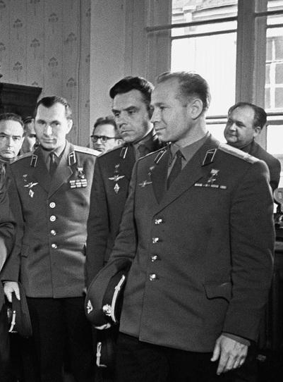 Павел Беляев, Владимир Комаров, Алексей Леонов