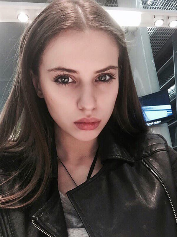 Александра Артемова
