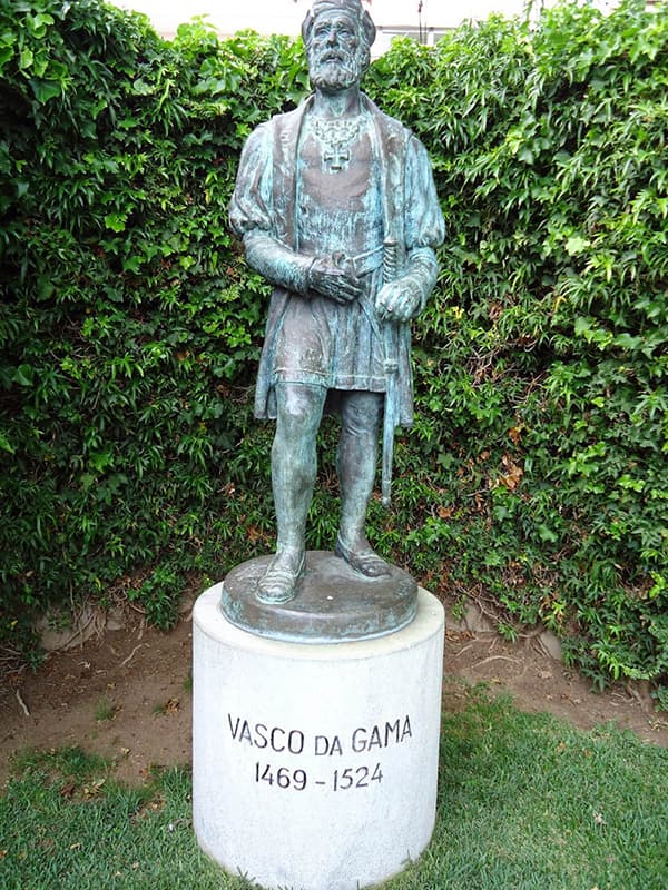 Памятник Васко да Гама