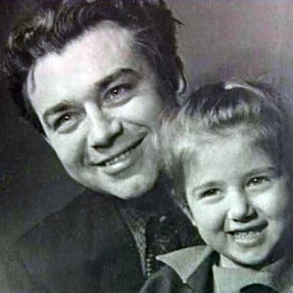 Михаил Кузнецов с дочкой