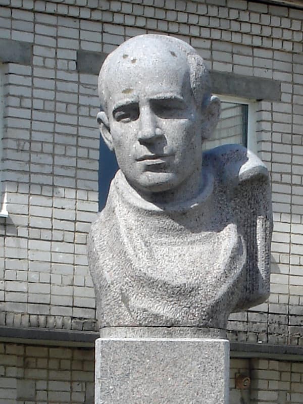 Памятник Николая Рубцова