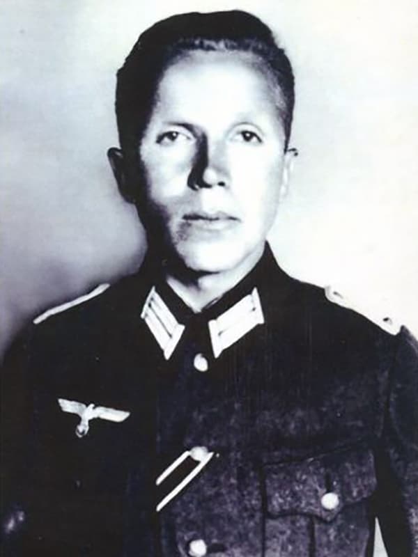 Николай Кузнецов в нацистской форме