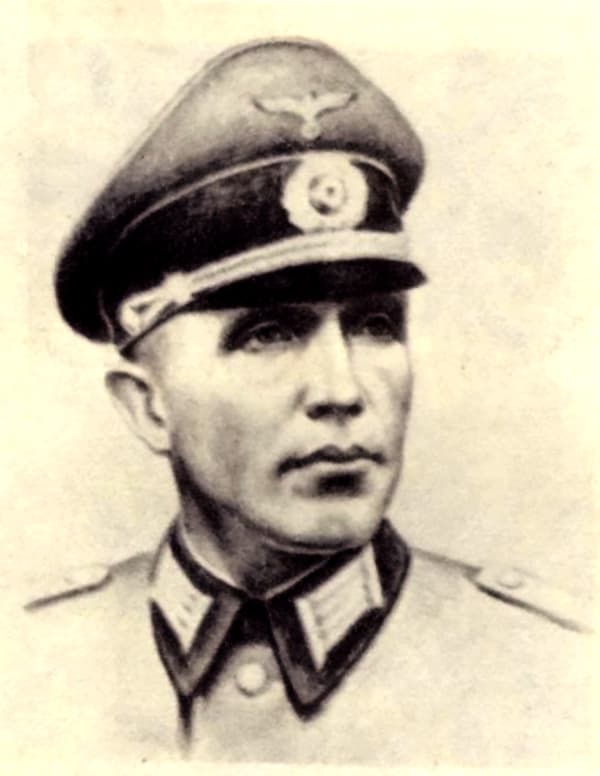 Николай Кузнецов в нацистской форме