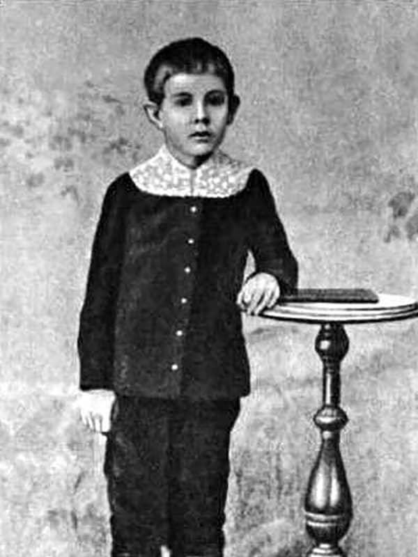 Александр Беляев в детстве