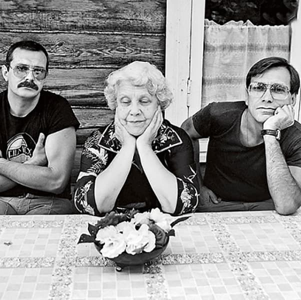 Наталья Кончаловская с сыновьями