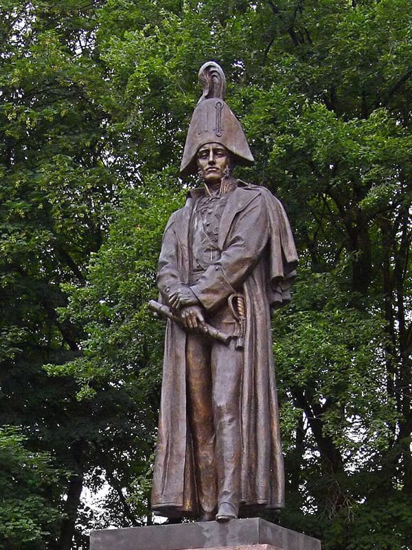 Памятник Михаилу Барклай-де-Толли в Риге