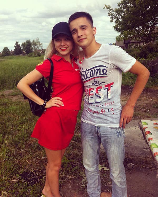 Сергей Семенов с сестрой