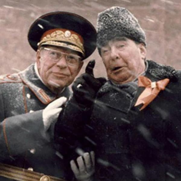 Дмитрий Устинов и Леонид Брежнев