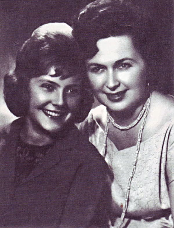 Нина Маслова и ее мама