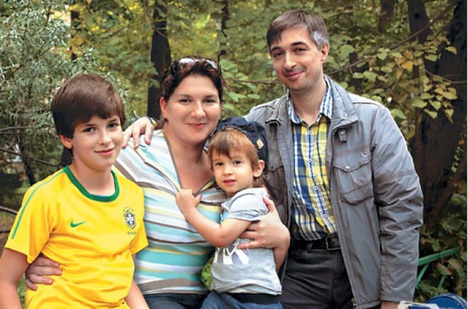 Ровшан Аскеров с семьей
