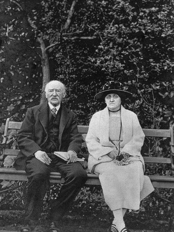 Томас Харди и его жена