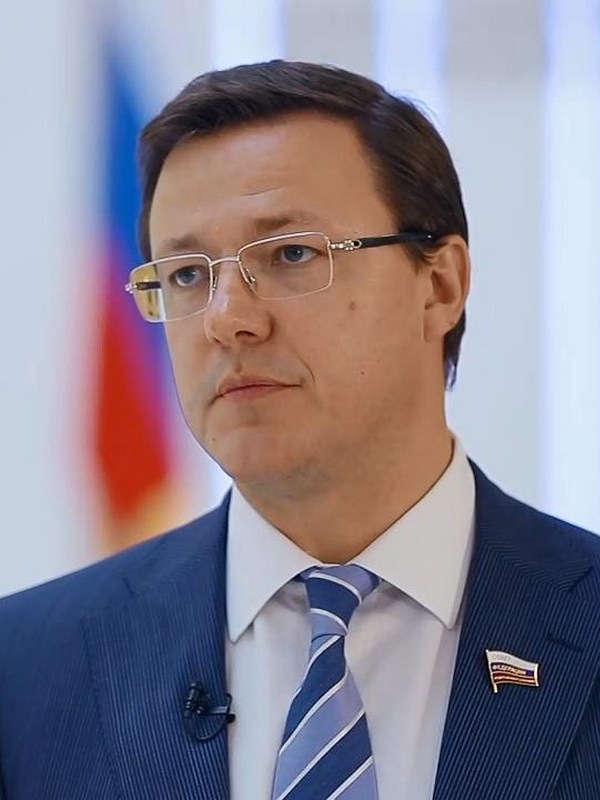дмитрию азарову