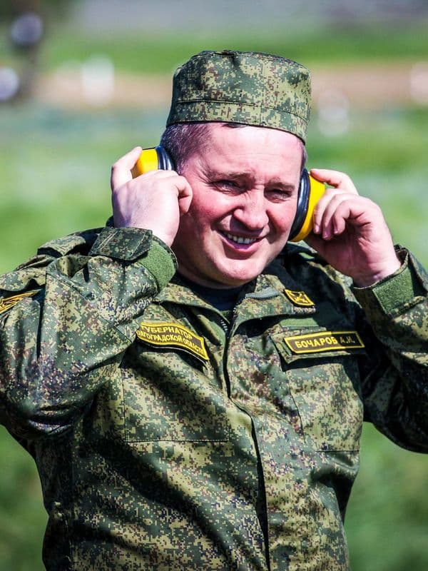 Губернатор Андрей Бочаров в военной форме