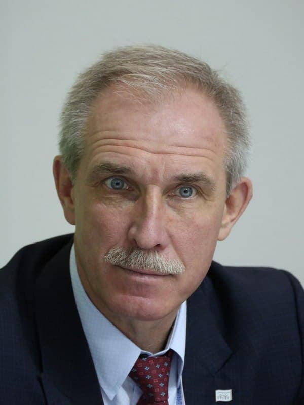 Губернатор Сергей Морозов