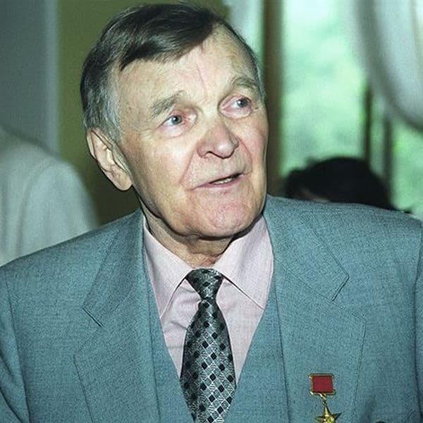 Юрий Бондарев