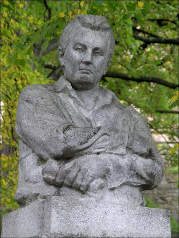 Памятник Ярославу Гашеку