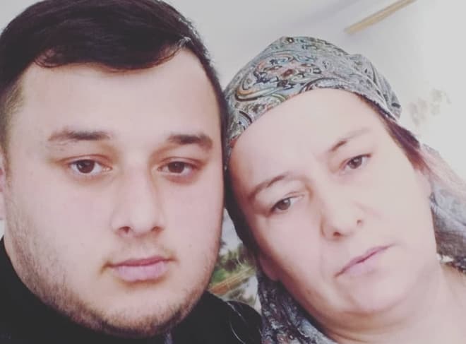 Амирхан Умаев с мамой