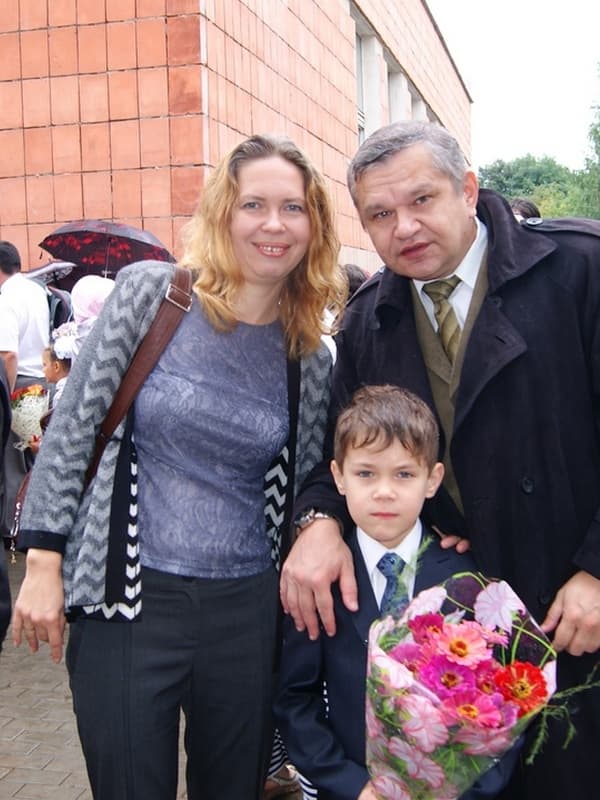 Андрей Земляной с женой и сыном