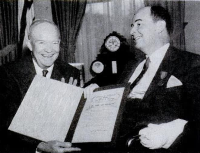 Президент США Дуайт Эйзенхауэр и Джон фон Нейман