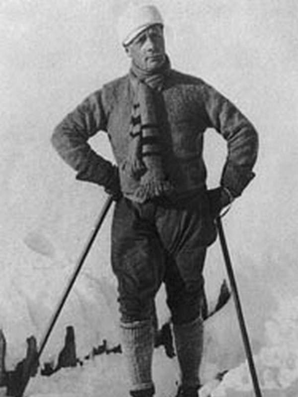 Рафаэль Сабатини на лыжах