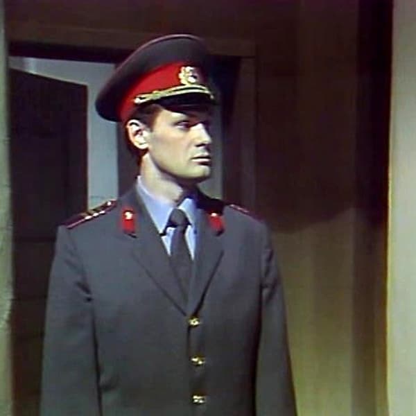 Андрей Лебедев в спектакле «Два дня из жизни бывшего капитана»