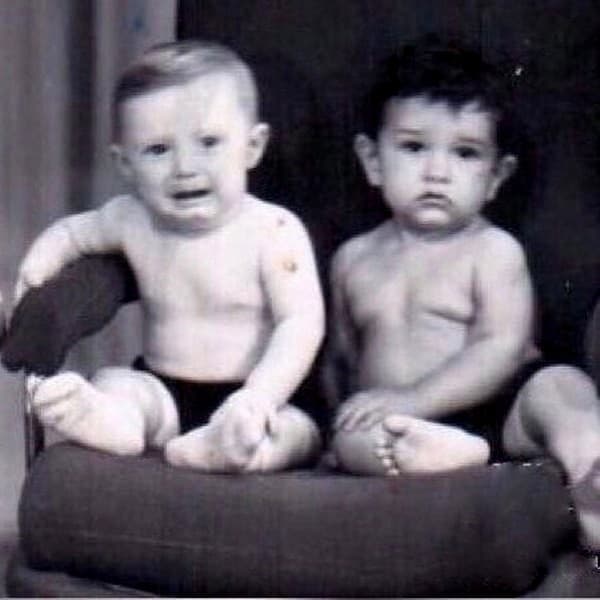 Адлан Амагов в детстве с братом