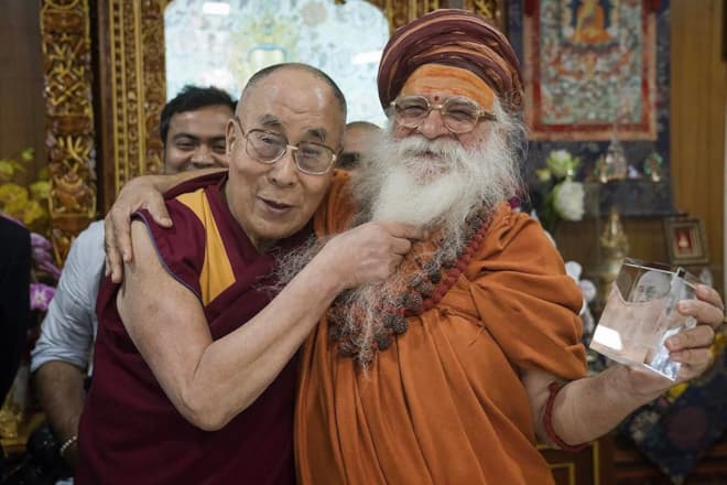 Далай-лама XIV и Свами Шарнананджи