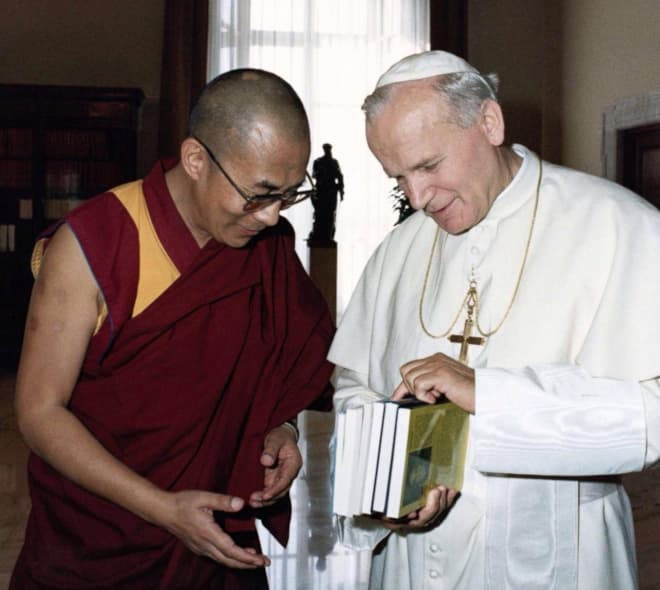 Далай-лама и Папа Римский