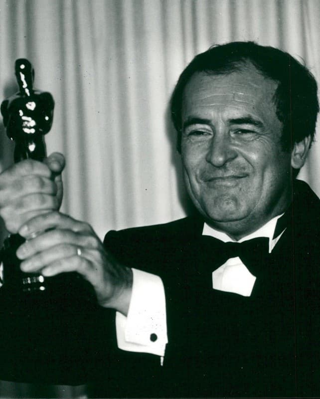 Бернардо Бертолуччи с премией "Оскар"