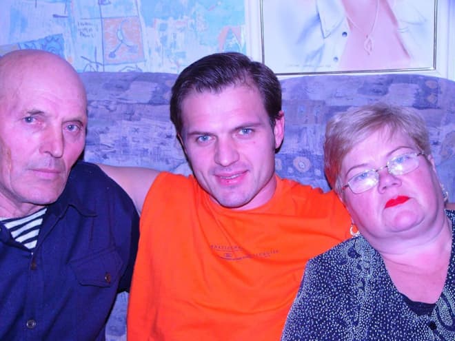 Андрей Биланов с родителями