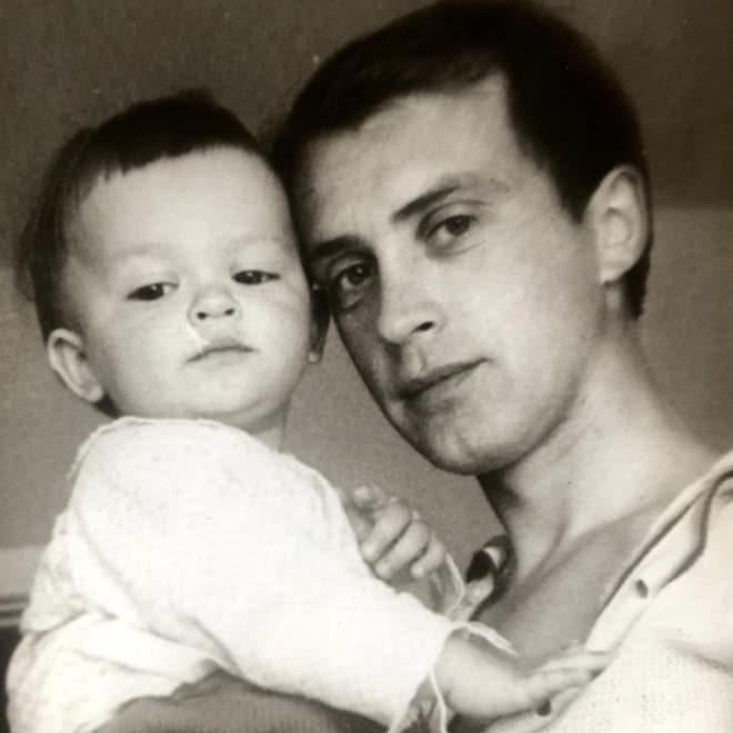 Ирина Муромцева в детстве с отцом