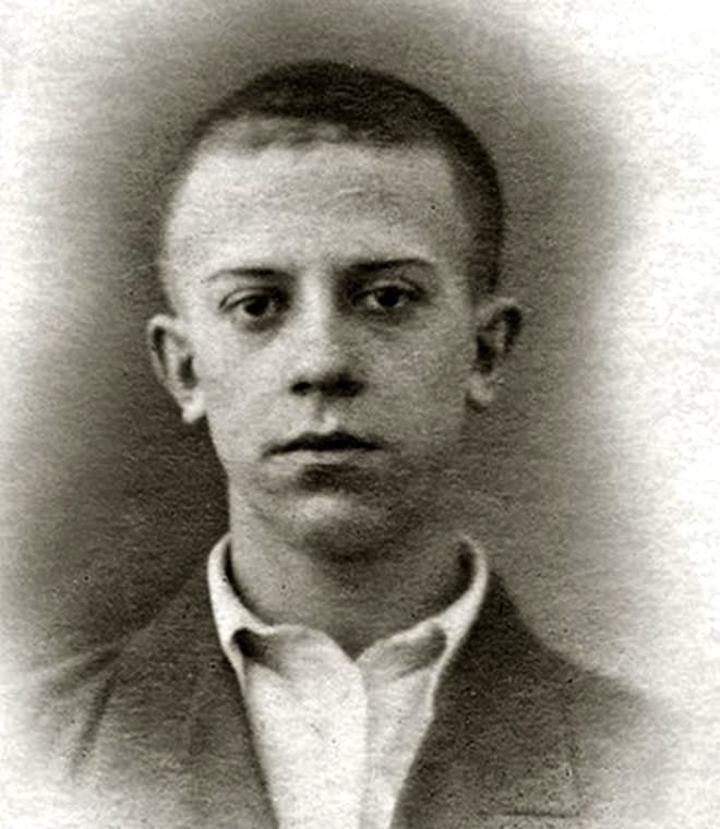 Эдуард Лимонов в молодости
