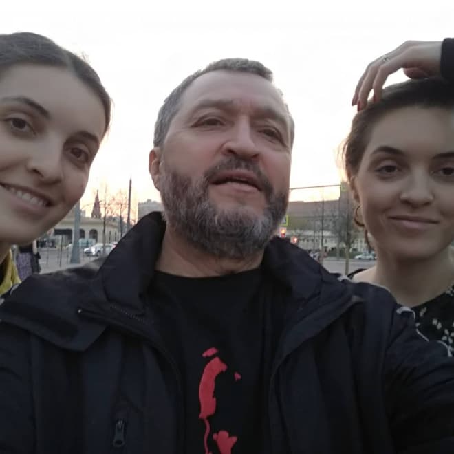 Рамиль Сабитов и его дочери