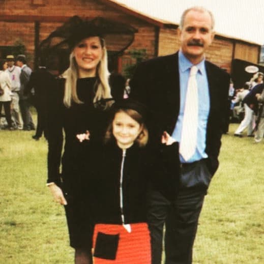 Надежда Михалкова в детстве с родителями