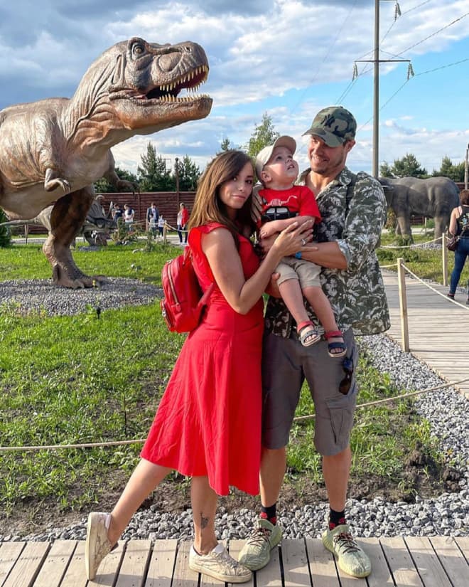 Дмитрий Черкасов с женой и сыном