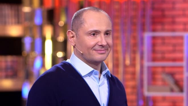 Павел Раков в роли телеведущего в шоу «Мои прекрасные…»