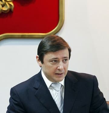 Политик Александр Хлопонин