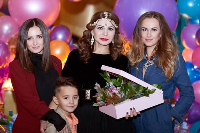 Ольга Гажиенко с семьей